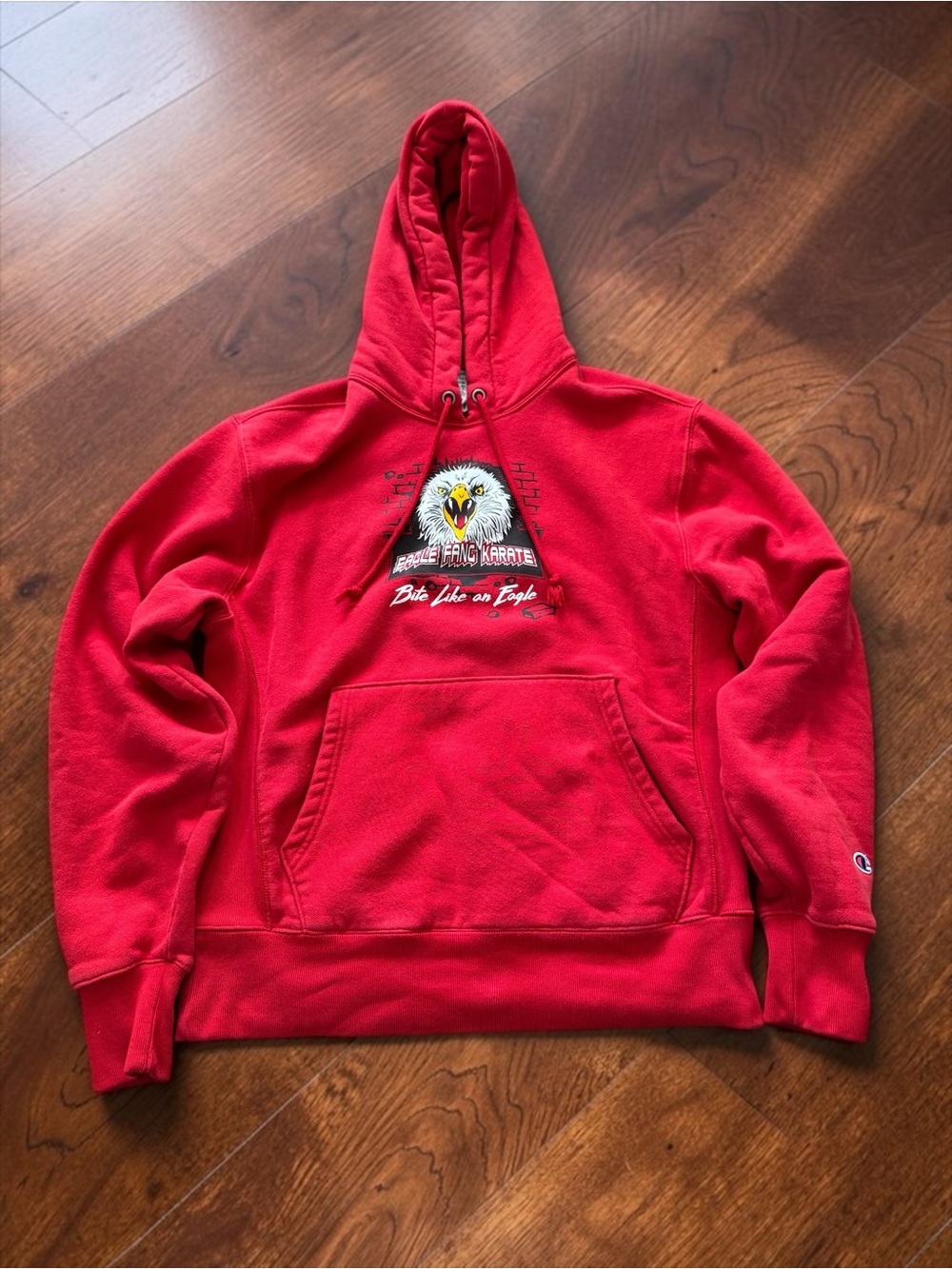 Champion Reverse Weave Cobra Kai Eagle Fang Karate Hoodie Mens Medium Red